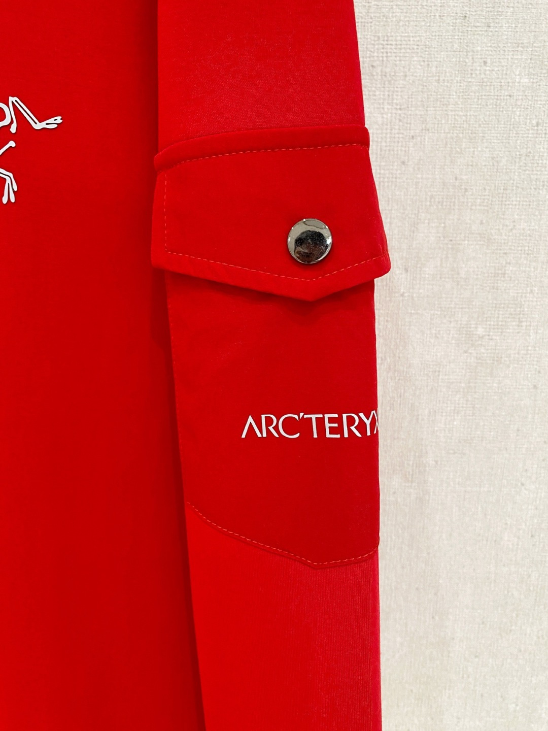 始祖鸟 新年中国红 2025秋冬新款 顶级版本 最新款空气层 卫衣独家发售！原版复刻，独家设计，超强工艺