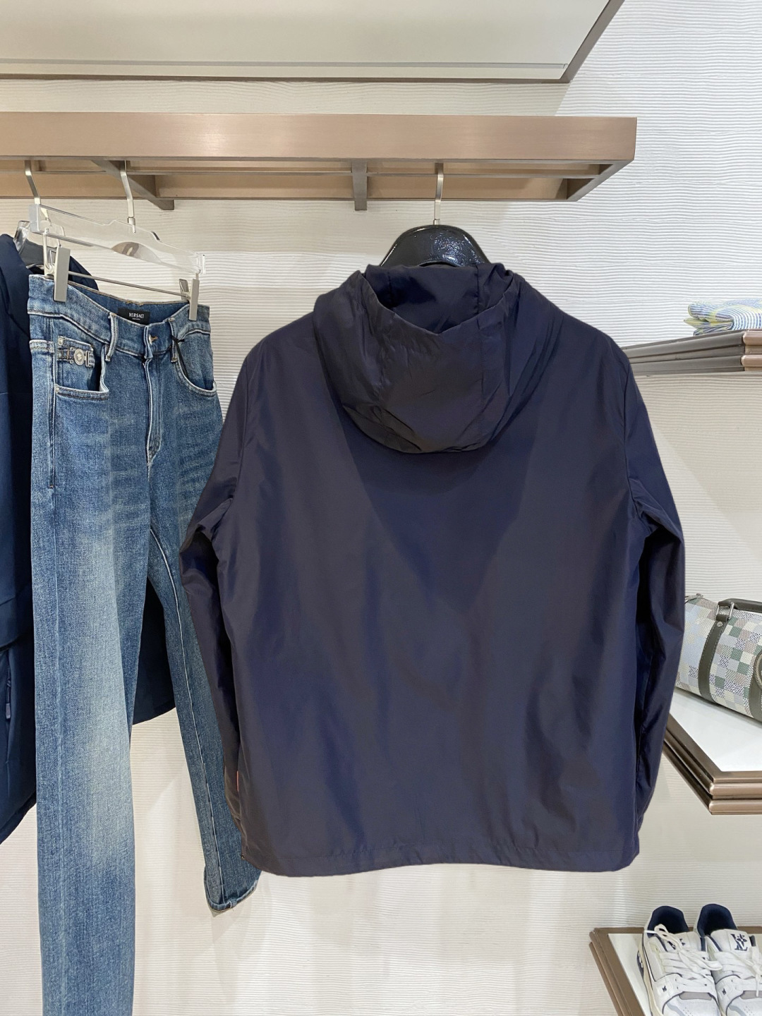 普拉达 高品质2026秋冬新款夹克外套，秀场新品‼品相非常完美，记忆面料舒适保暖，色泽饱满诱人，非常出彩