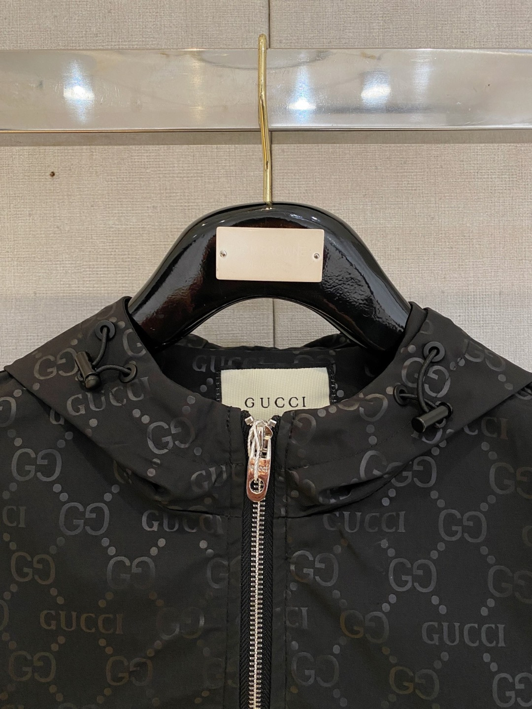 古驰高品质2026秋冬新款夹克外套，秀场新品‼品相非常完美，记忆面料舒适保暖，色泽饱满诱人，非常出彩的设