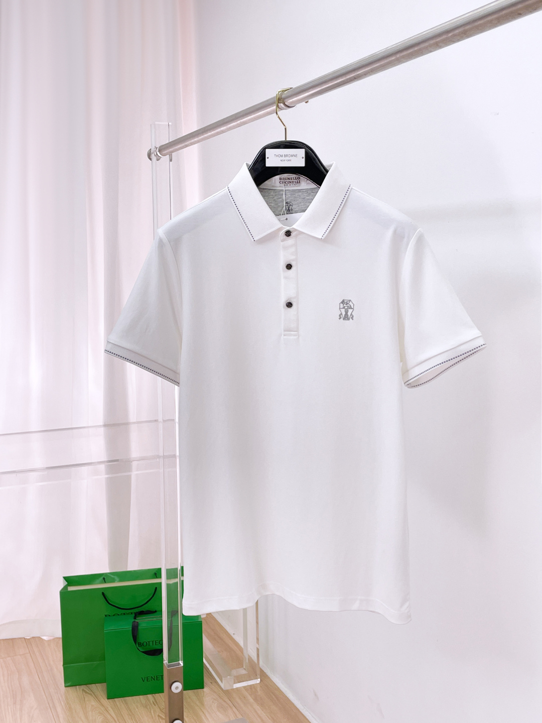 NO:774753,BC highly recommended!  Spring and summer new products are on sale at the counter. Fashionable high-end men's Polo - Logo on the chest, personalized and fashionable/Imported high-density mercerized pearls, extremely skin-friendly and comfortable. It feels very delicate, has a good texture, is cool and breathable, and is a very good overall piece. It can be worn alone as an inner layer. Size M-4Xl,,19860909BC 重磅推荐！春夏新品 专柜在售 时尚高端男装Polo-胸前Logo个性时尚/进口顶极高密度丝光珠地,极为亲肤舒适 摸上去非常的细腻,质感很好,凉爽透气,整体非常不错的一款,内搭单穿都完全没问题 尺码M-4Xl,,,Men's clothing