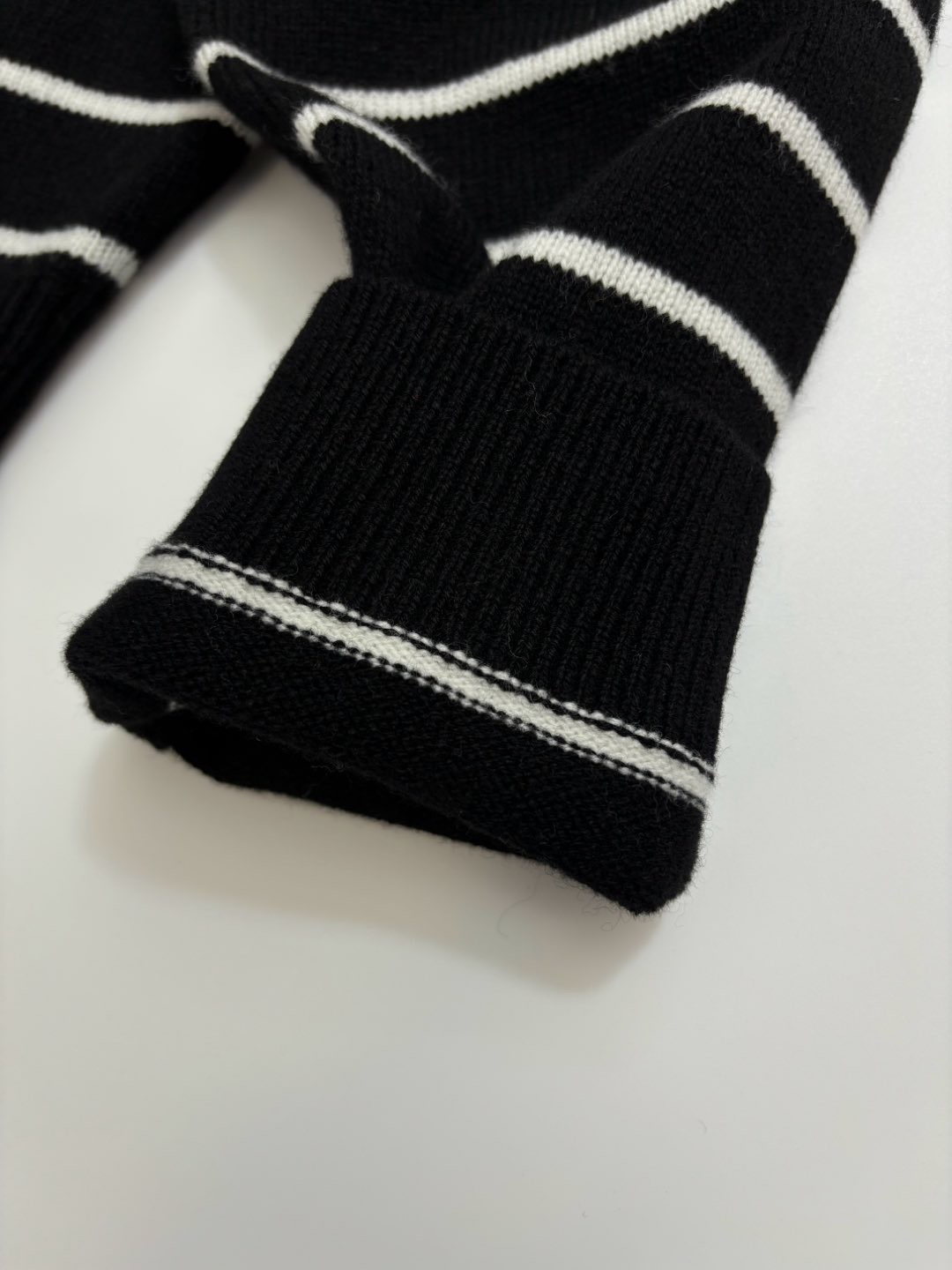 Small Fragrance Striped Black and White Lazy Loose Knitted Cardigan - View 7