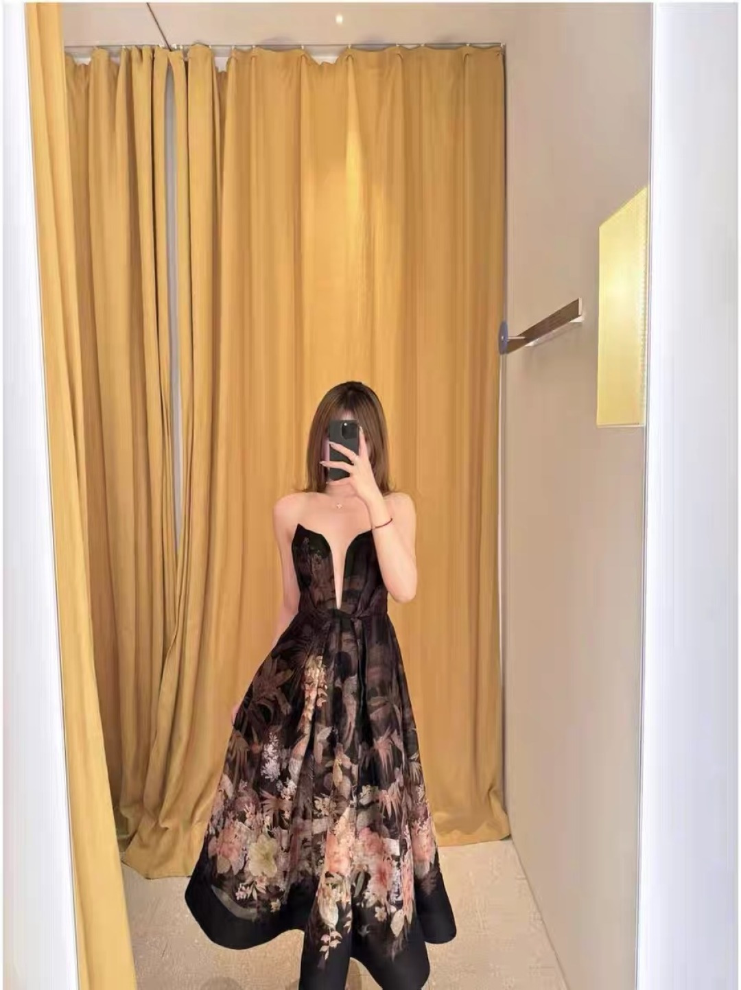 Black printed deep V-neck tube top medium-length big swing waist-cinching A-line dress - View 16