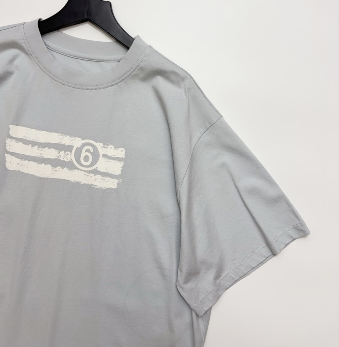 0.19kg/loose-fitting short-sleeved t-shirt with graffiti design (label cut) - View 2