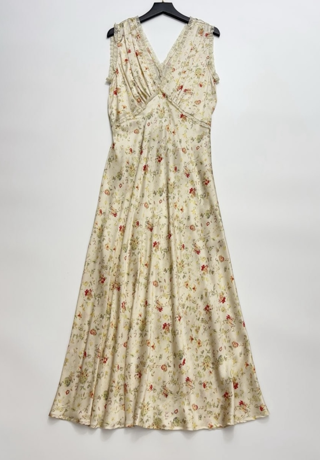 V-neck lace waist-cinching French floral silk long dress with tie sleeveless dress