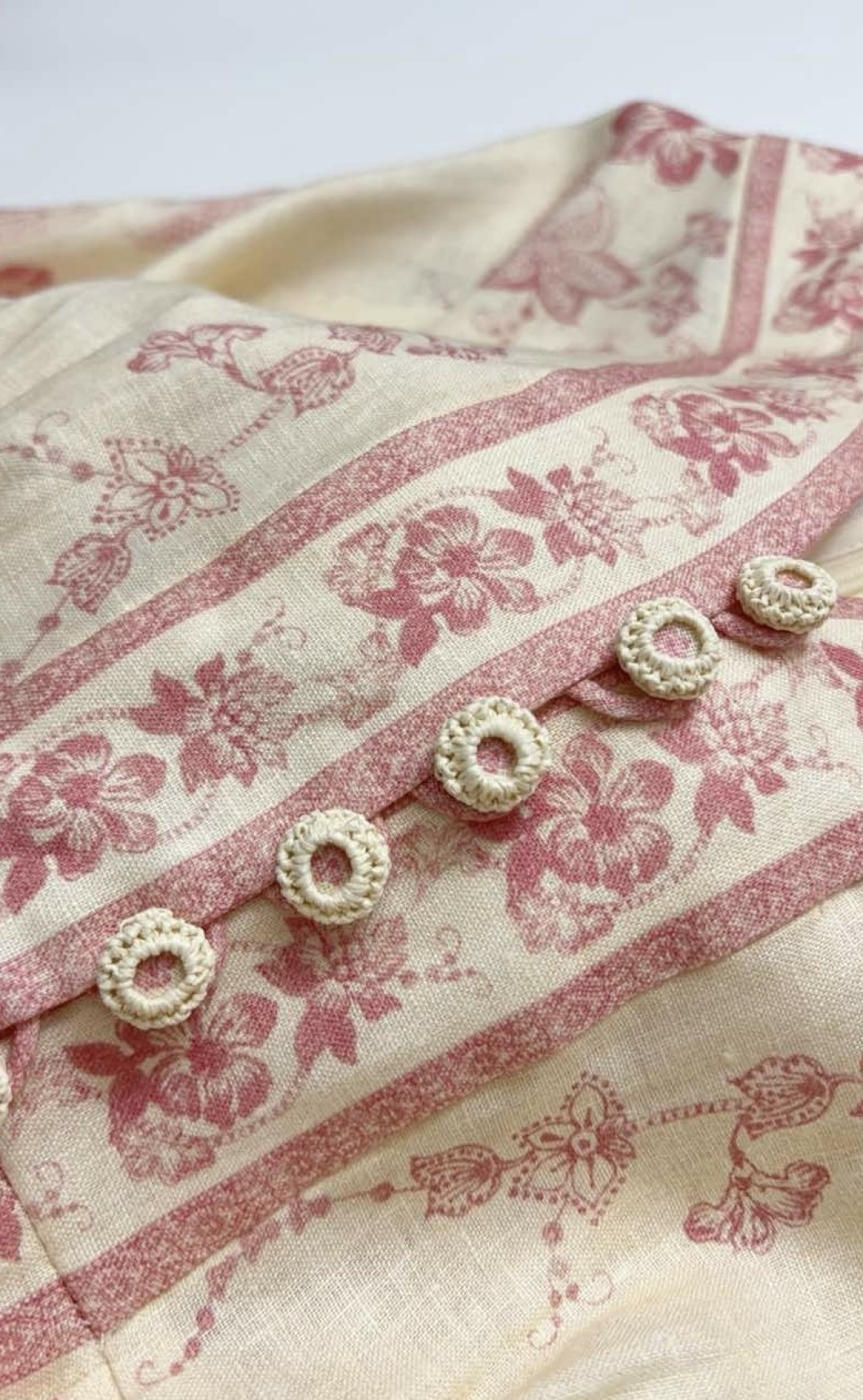 Pink printed V-neck elegant short dress - View 4