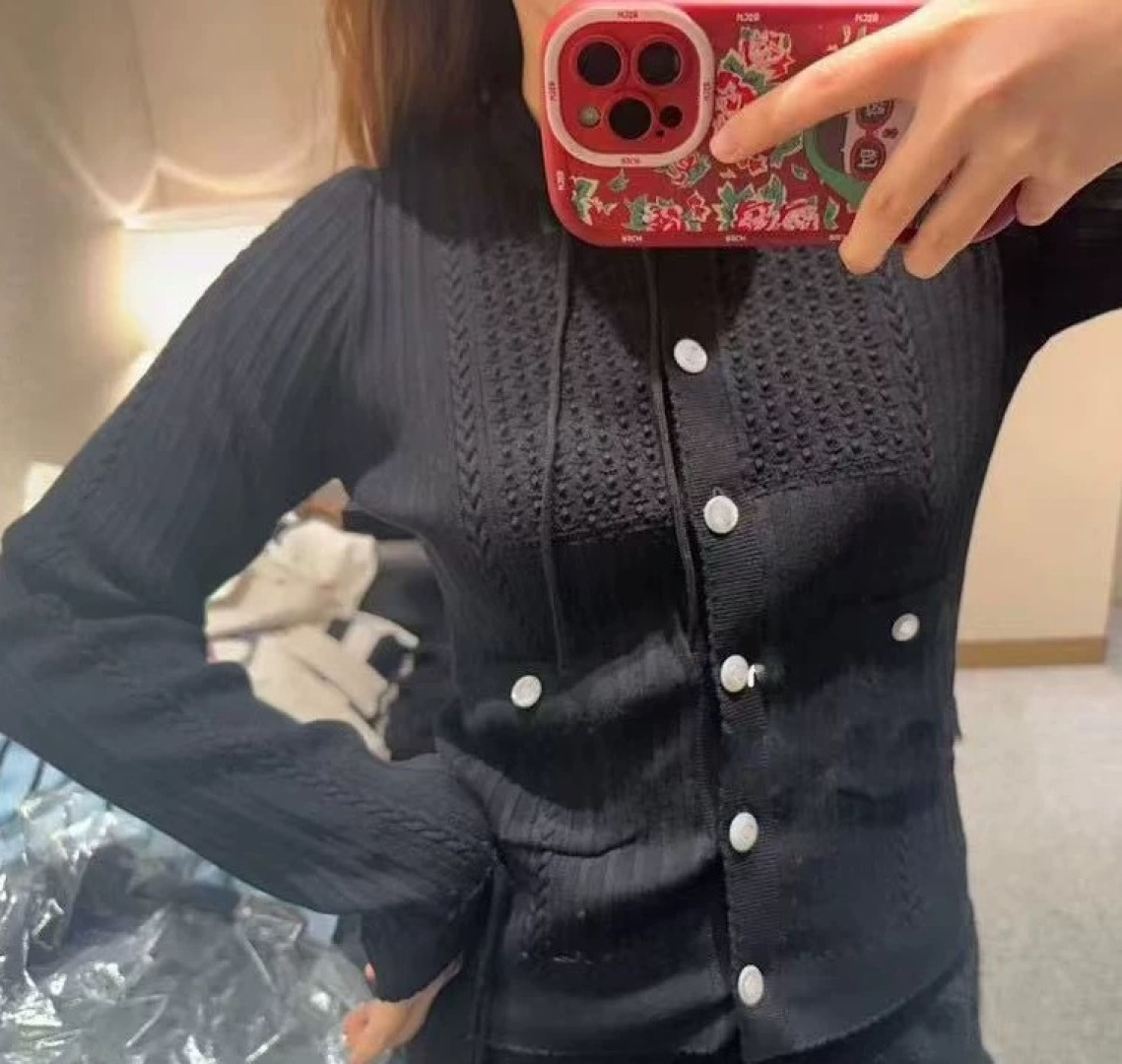 Cardigan knitted coat with small fragrant collar drawstring and diamond pattern, short long sleeves - View 18