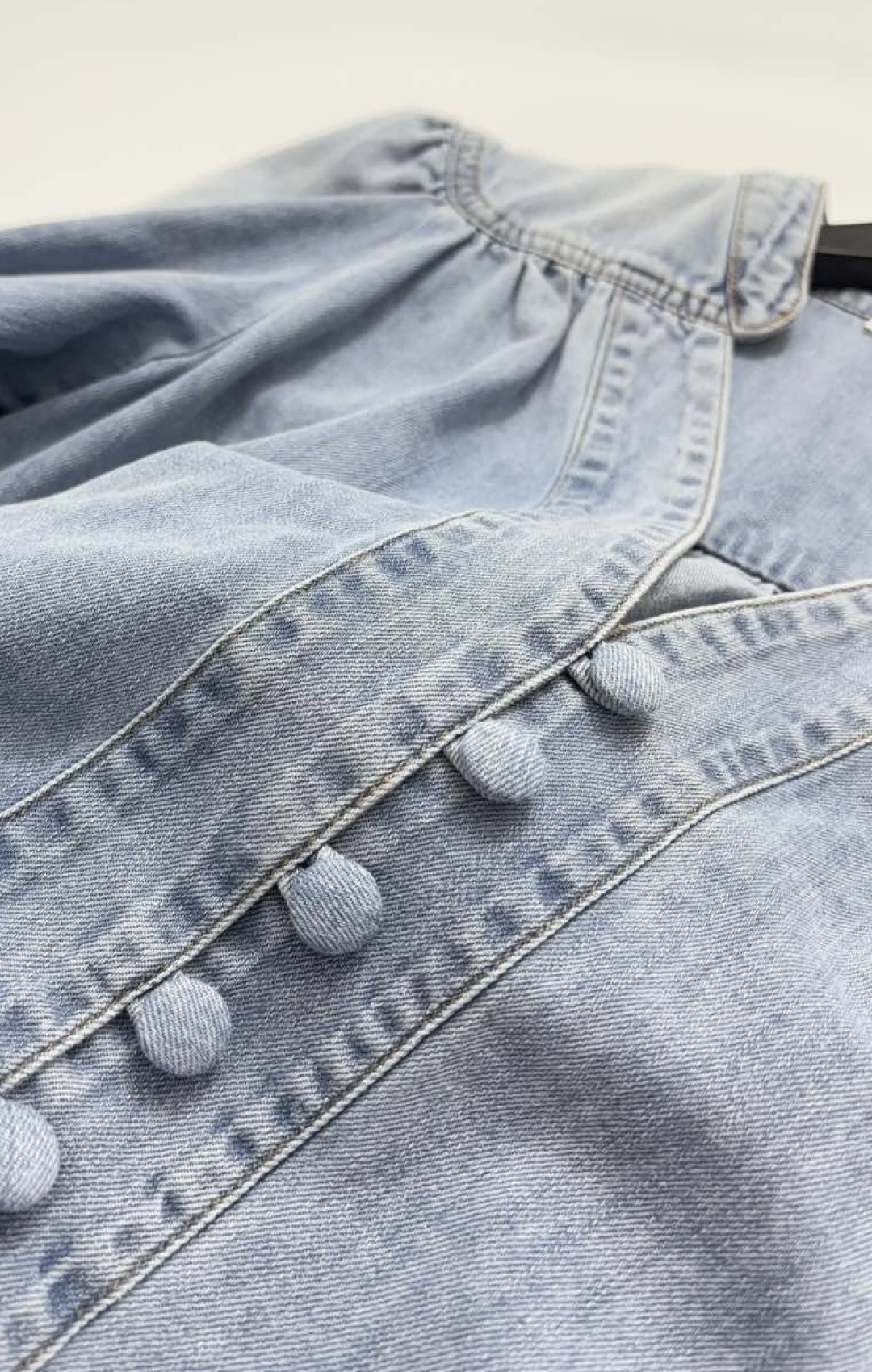 2025 Summer New Style LUCKY Sky Blue Denim Top - View 4