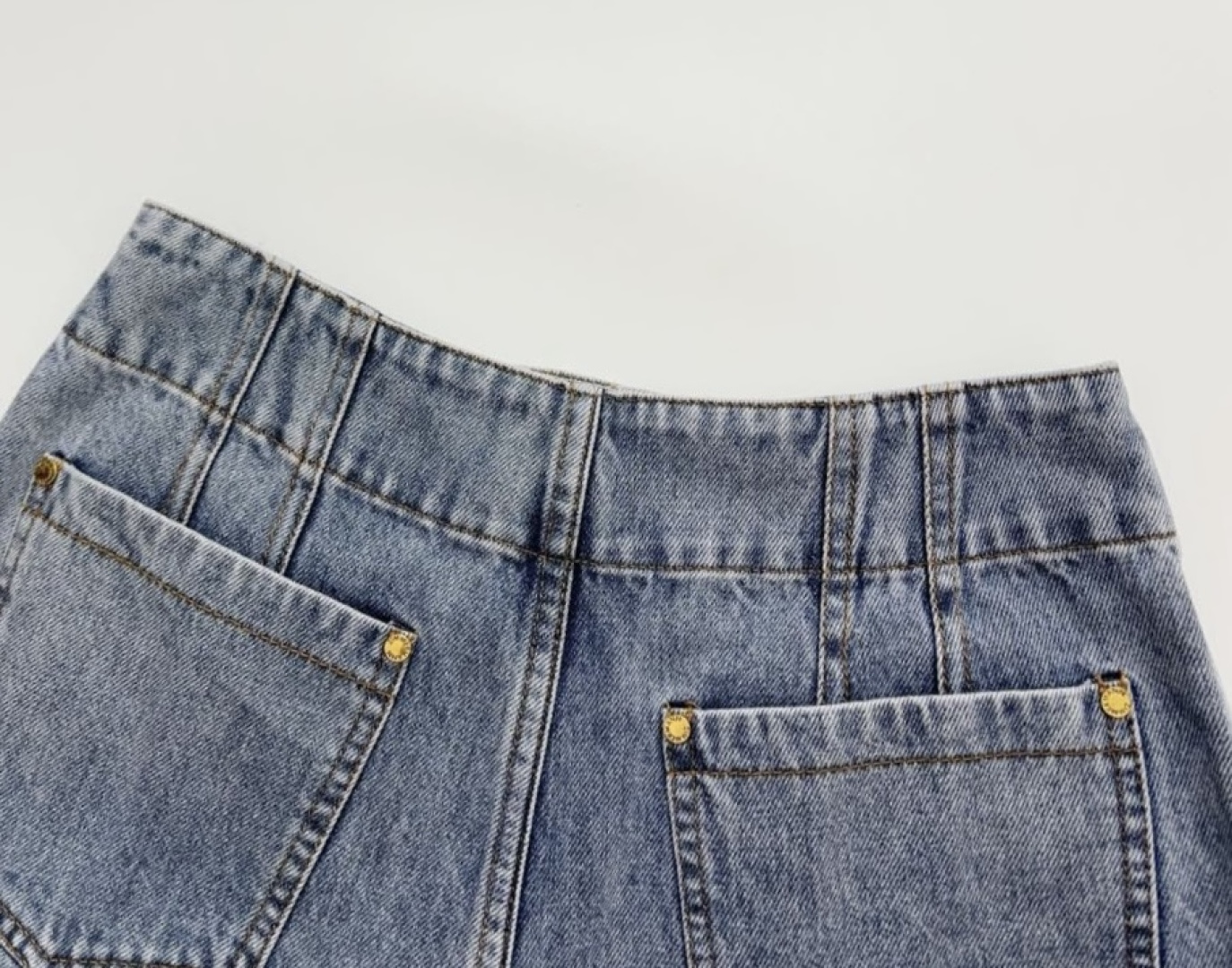 Braided rope spliced pocket blue denim shorts - View 11