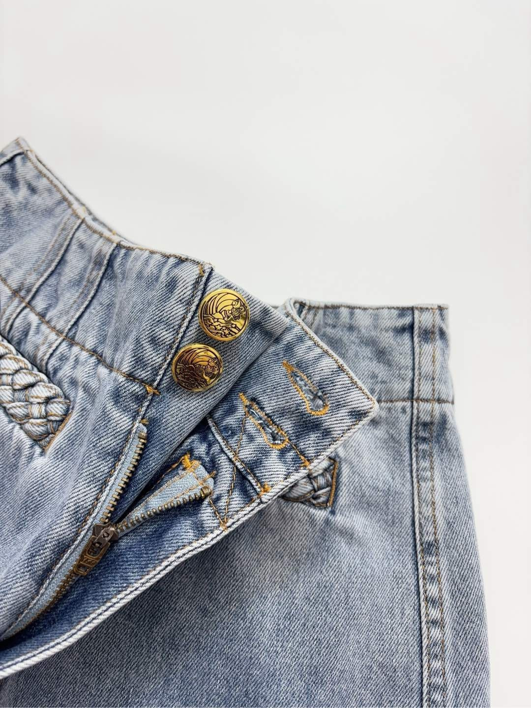 Braided rope spliced pocket blue denim shorts - View 4