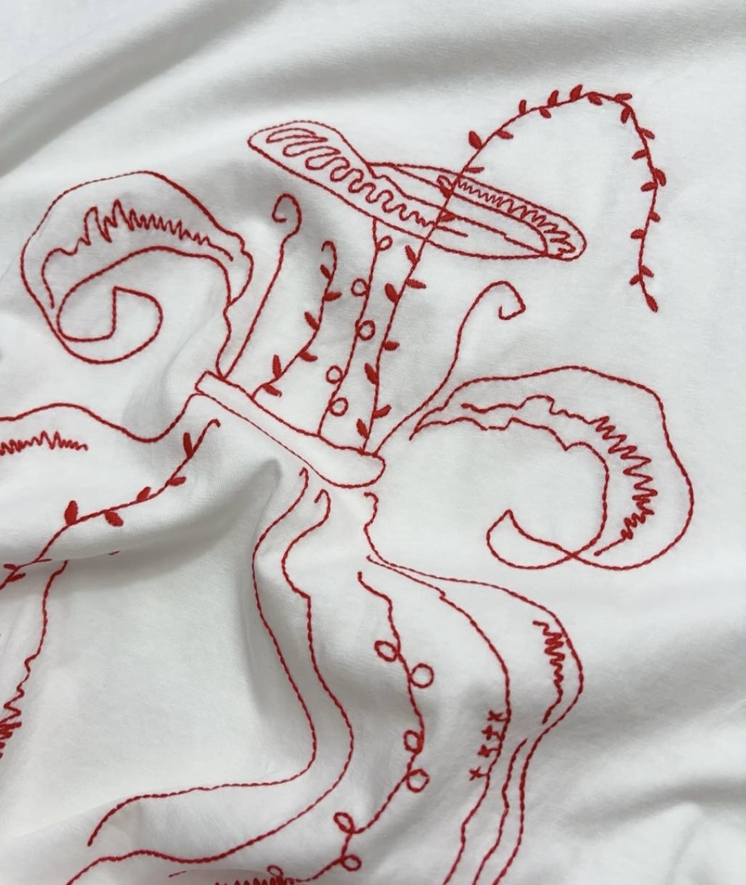 Loose vase embroidered short-sleeved T-shirt - View 5