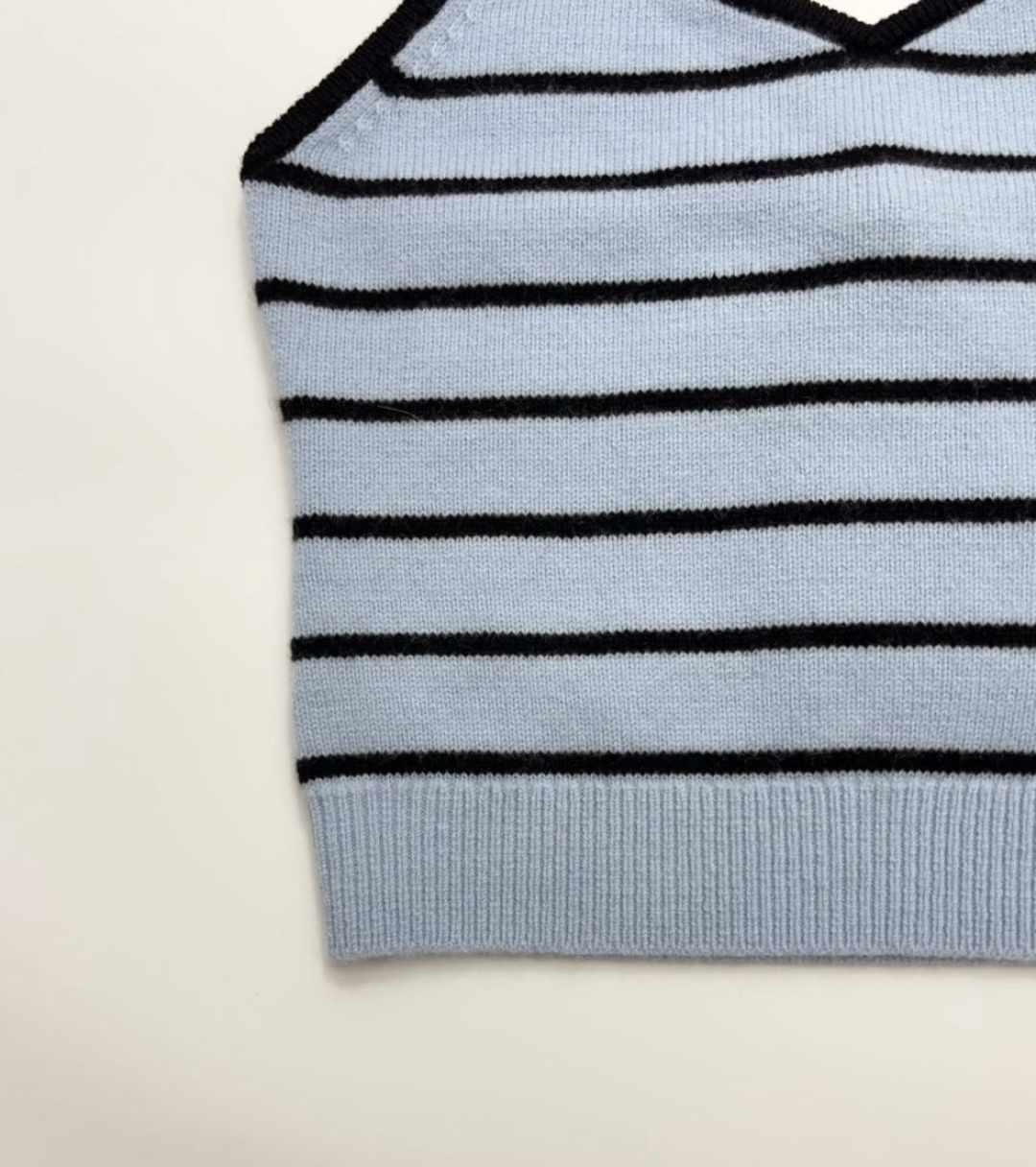 Striped knitted vest - View 5