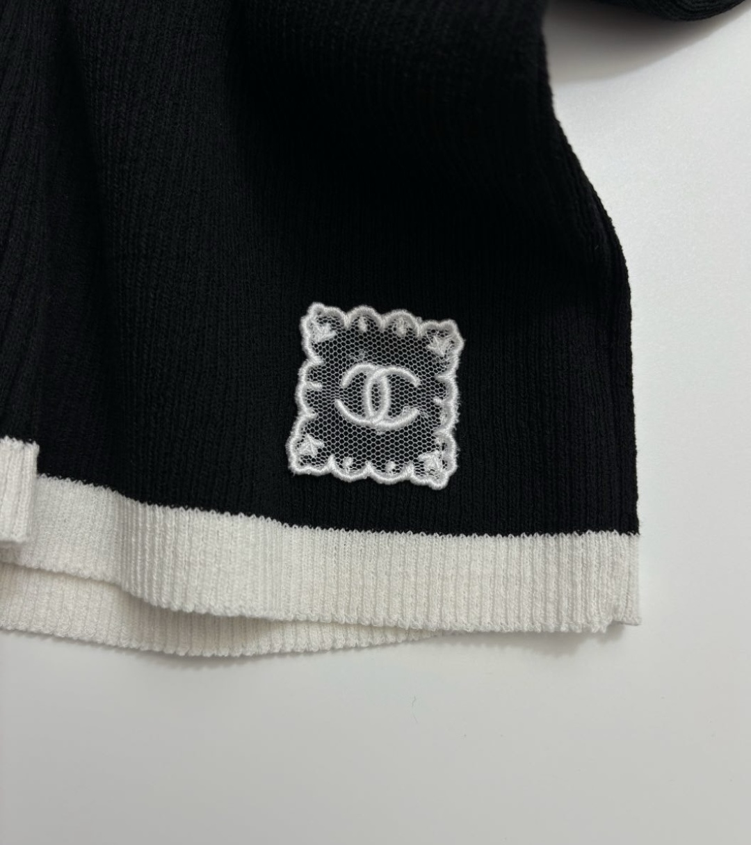 Black and white color block round neck knitted short sleeve top - View 6