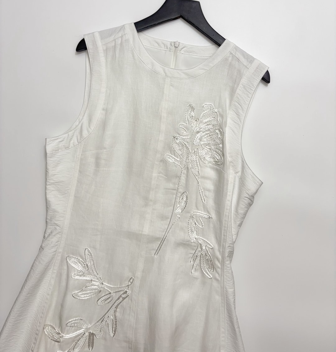 Linen Embroidered Sequin Dress - View 3
