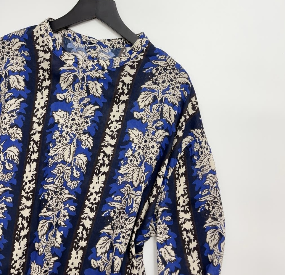 Printed dress with cinched waist, slimming, loose, and youthful look - View 3