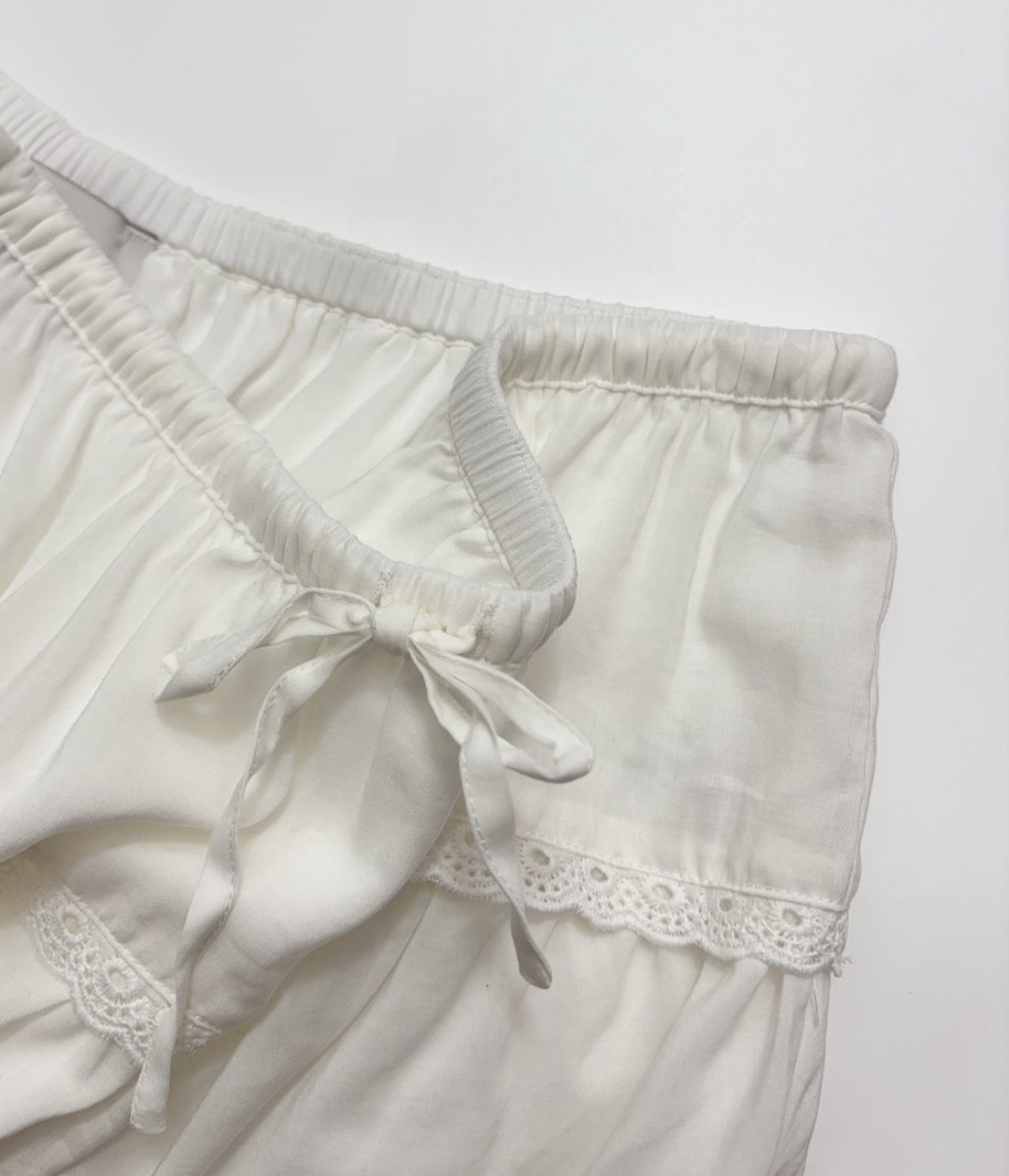 Fresh and light round-neck shirt and half skirt set - View 17