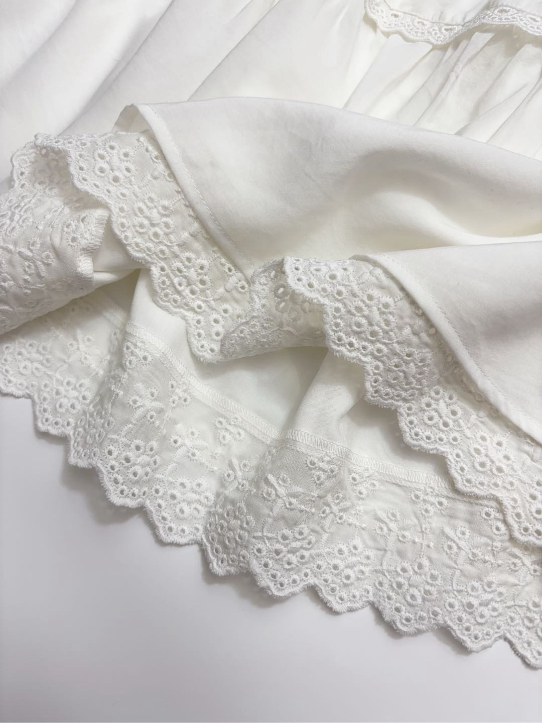 Fresh and light round-neck shirt and half skirt set - View 21