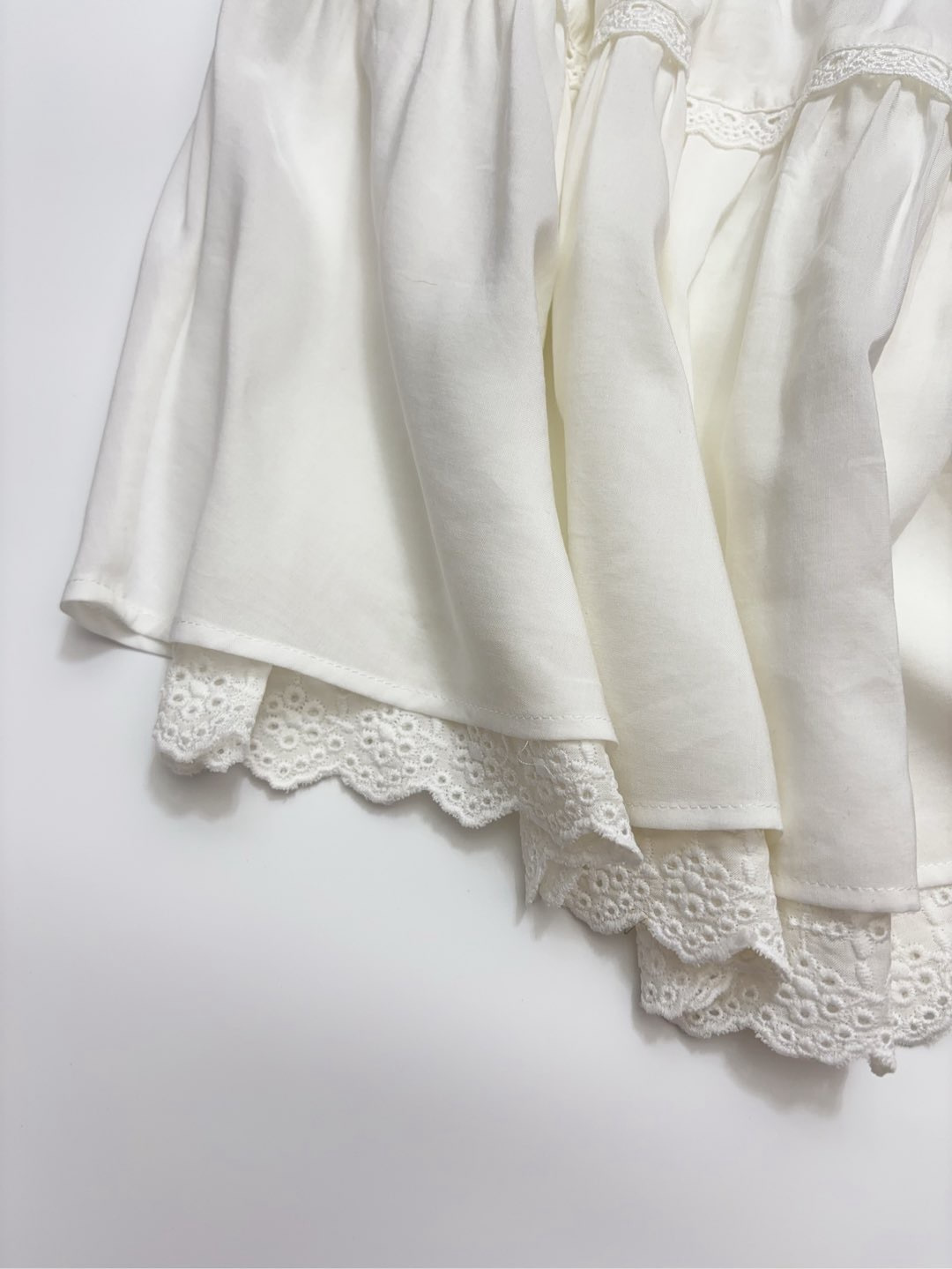 Fresh and light round-neck shirt and half skirt set - View 19