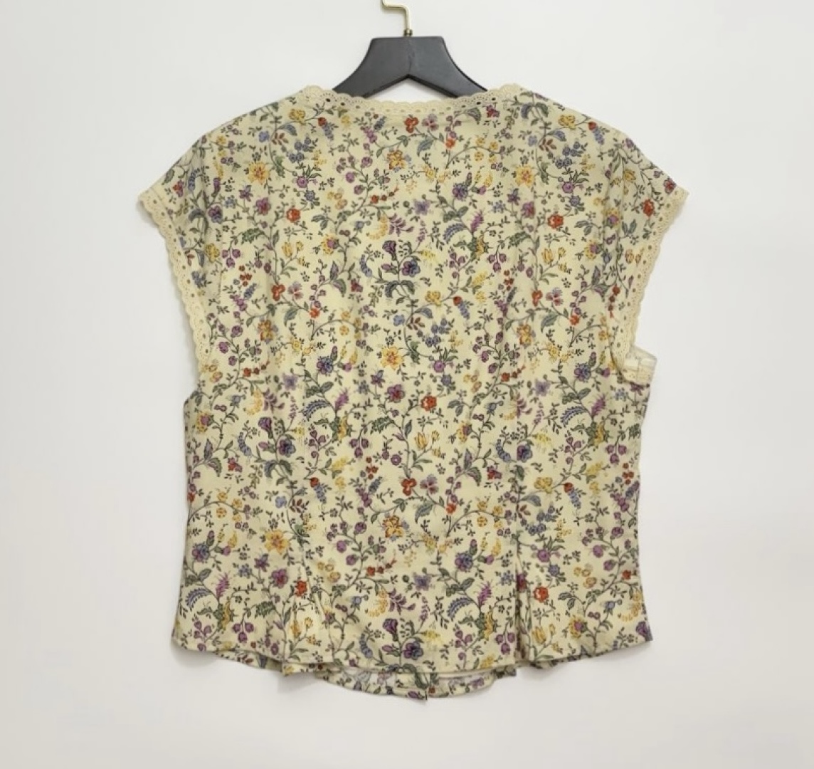 Fresh style round neck shirt and half skirt set - View 14