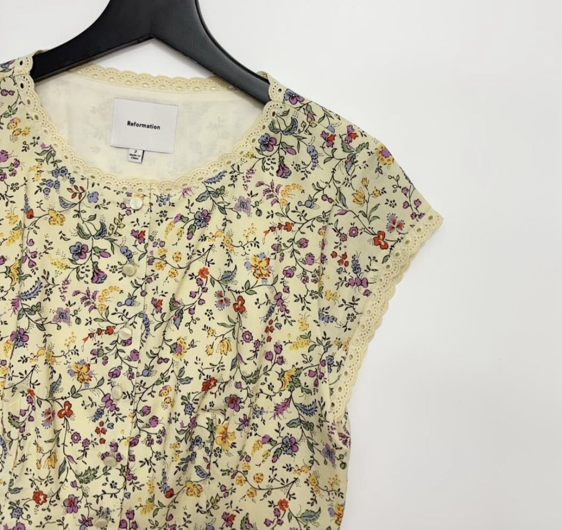 Fresh style round neck shirt and half skirt set - View 4