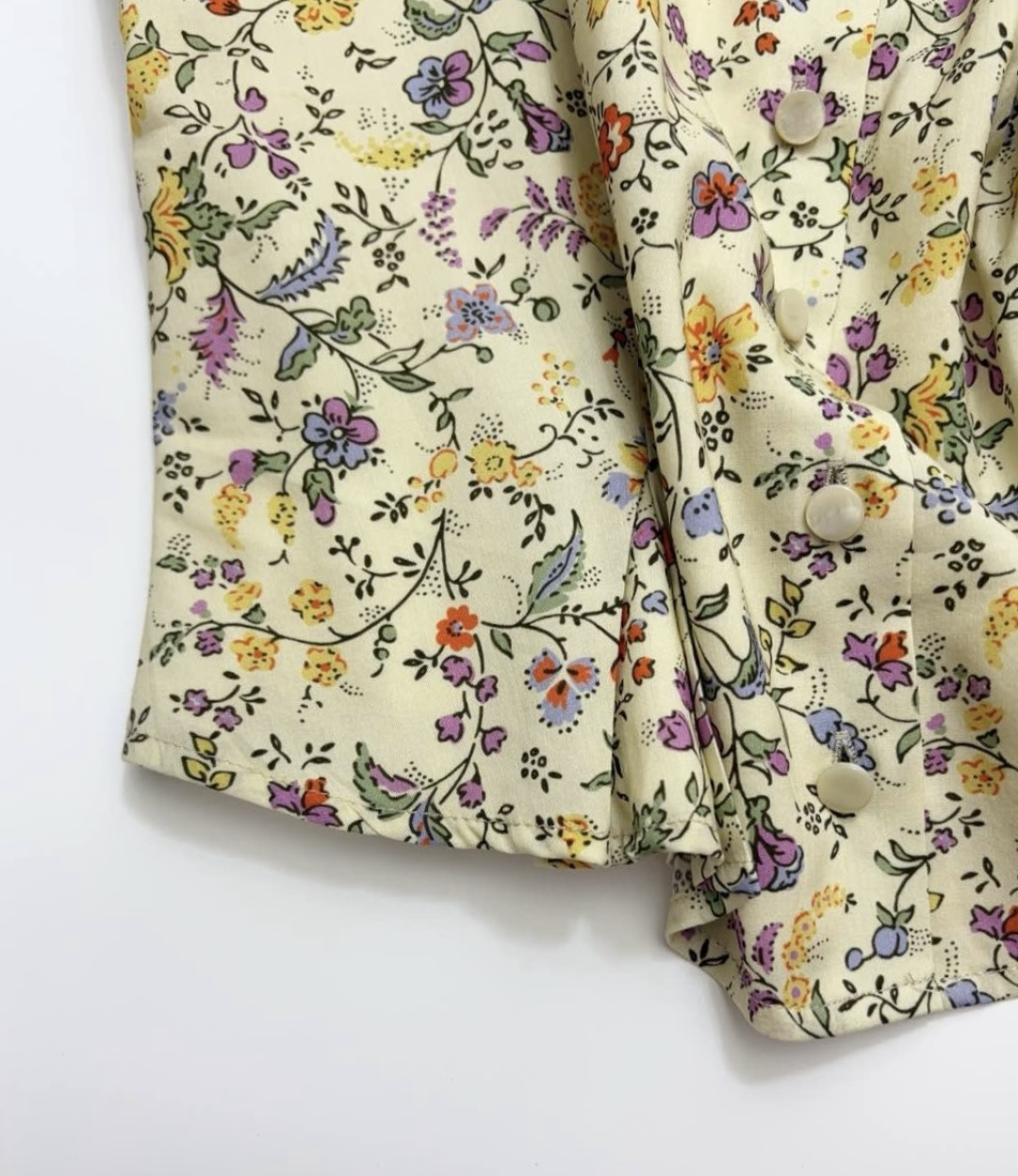 Fresh style round neck shirt and half skirt set - View 10