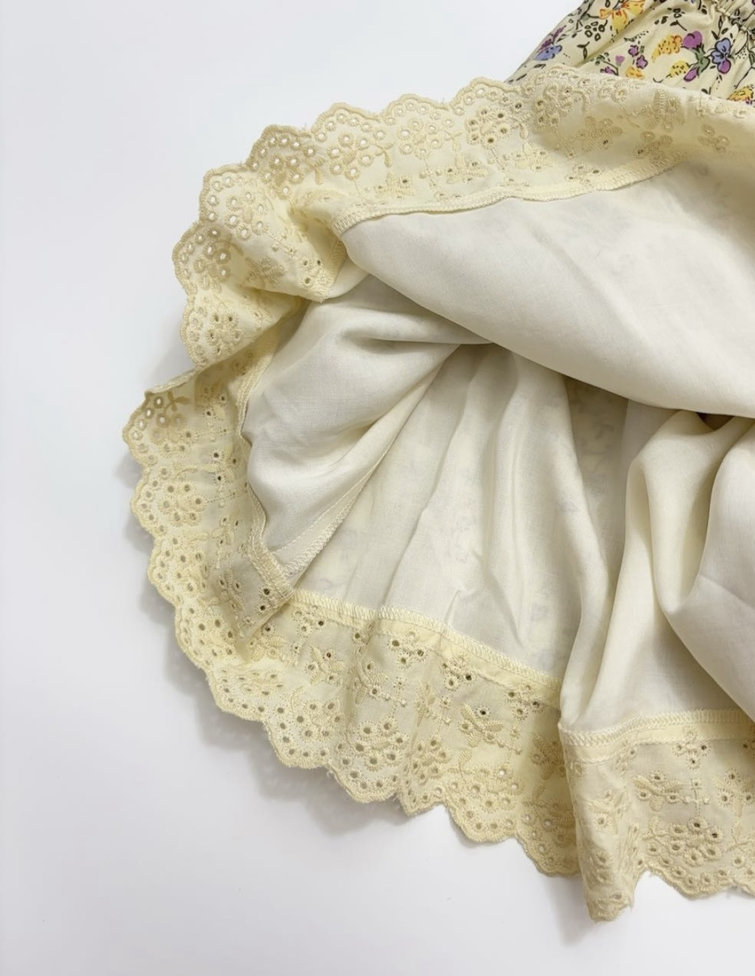 Fresh style round neck shirt and half skirt set - View 21