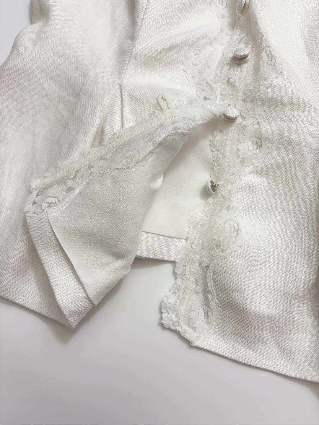 Women's Josefina Lace-Spliced Linen Top - View 9