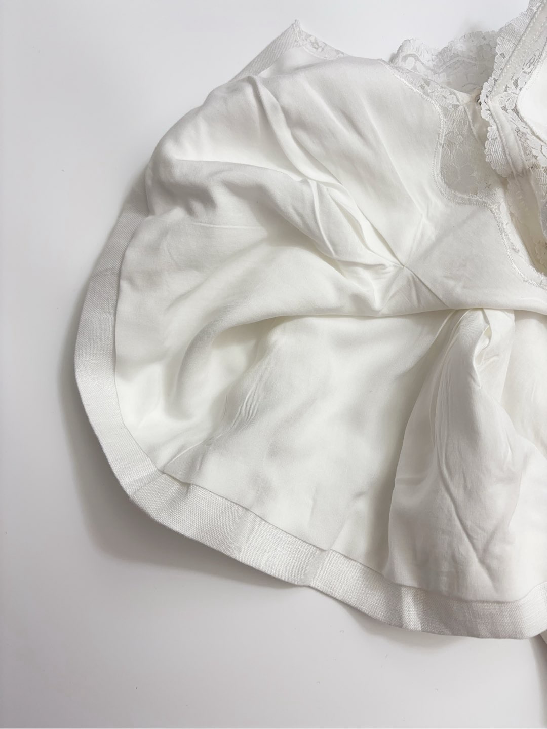 Women's Josefina Lace-Spliced Linen Top - View 10