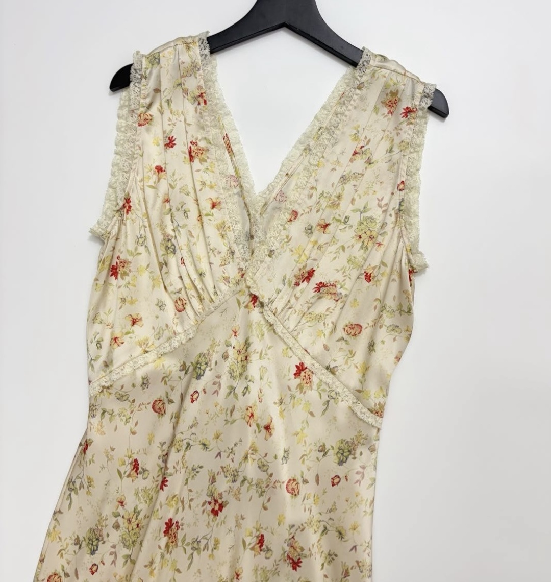 V-neck lace waist-cinching French floral silk long dress with tie sleeveless dress - View 2