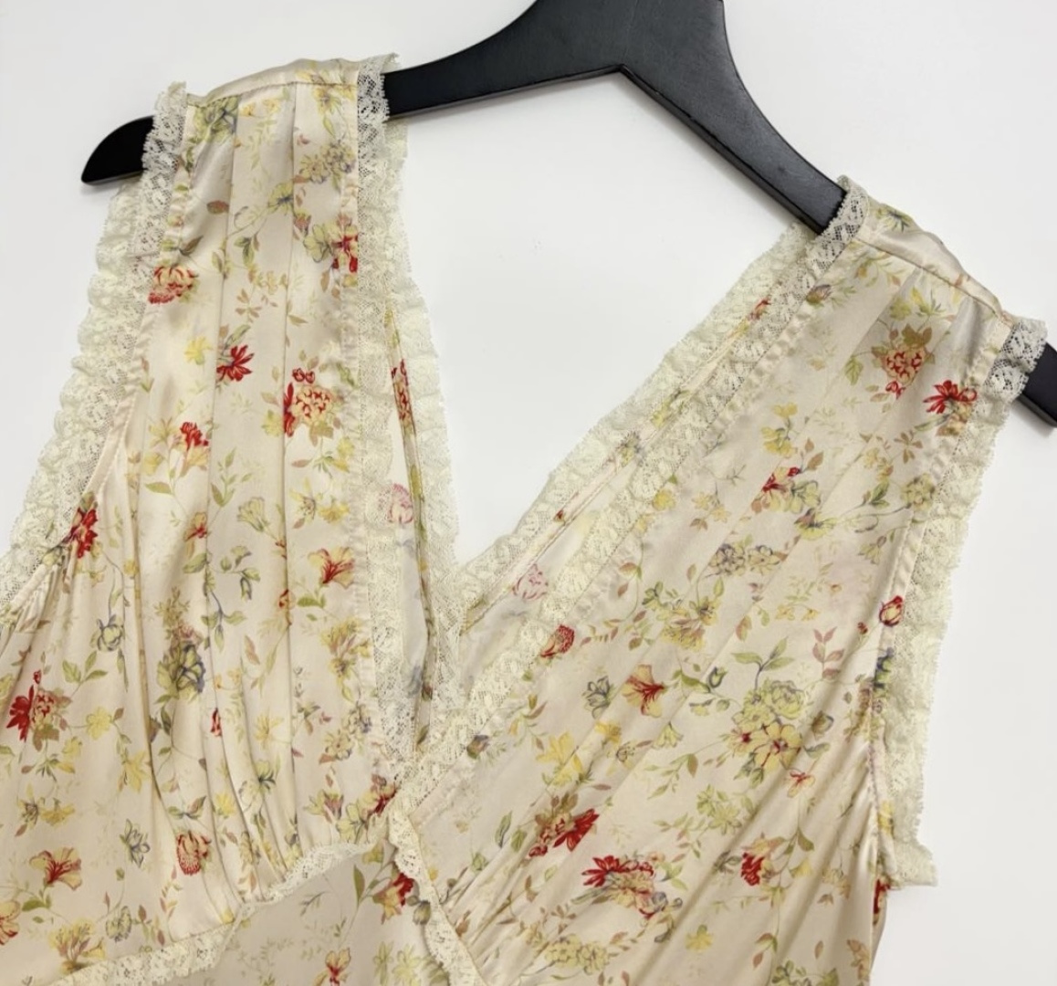 V-neck lace waist-cinching French floral silk long dress with tie sleeveless dress - View 3