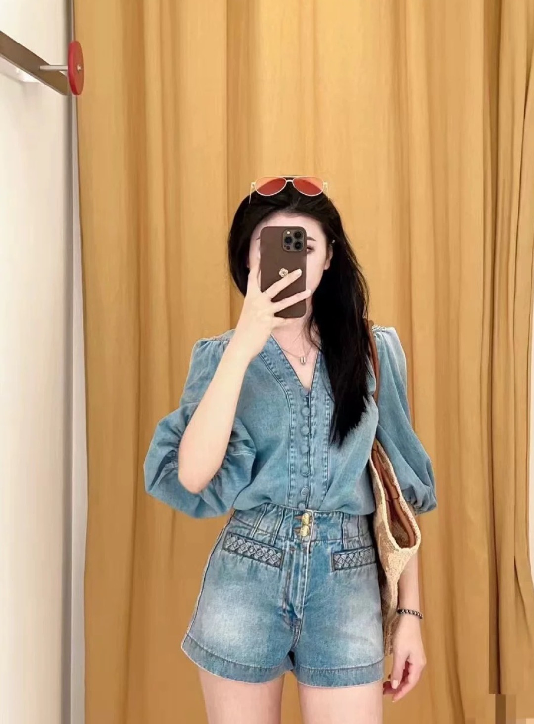 Braided rope spliced pocket blue denim shorts - View 14