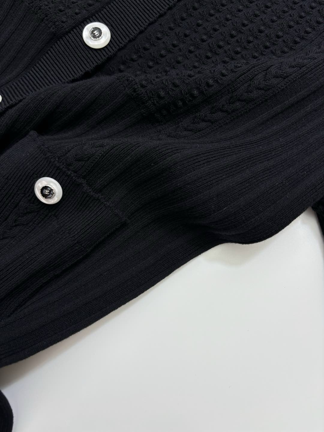 Cardigan knitted coat with small fragrant collar drawstring and diamond pattern, short long sleeves - View 8