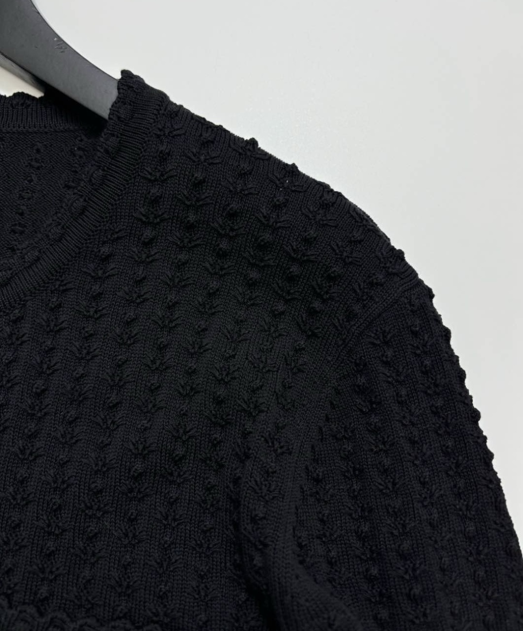 Embossed three-dimensional textured single-breasted knit cardigan short jacket - View 3