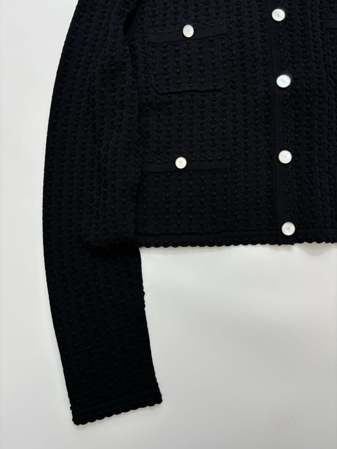 Embossed three-dimensional textured single-breasted knit cardigan short jacket - View 4