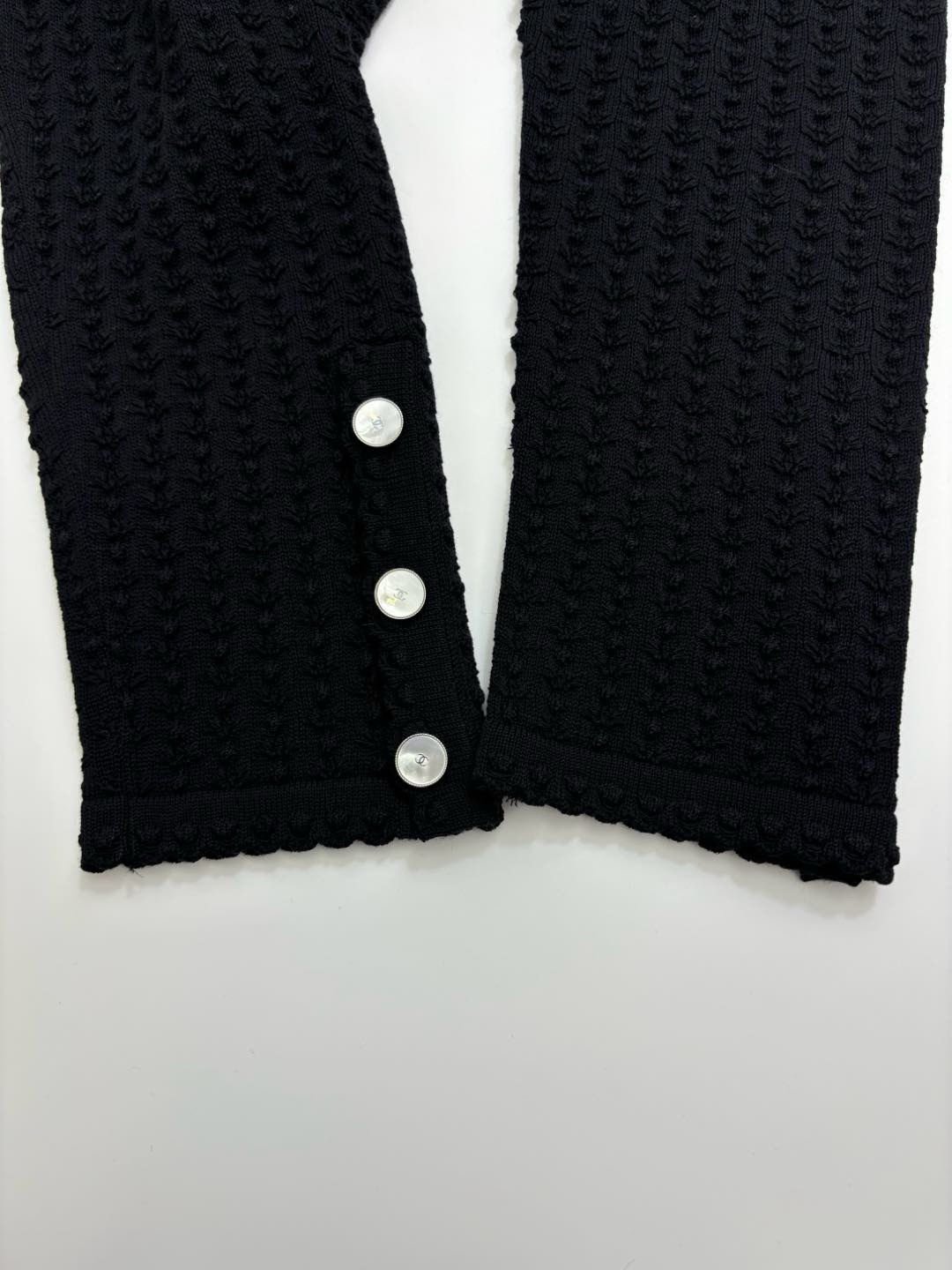 Embossed three-dimensional textured single-breasted knit cardigan short jacket - View 6