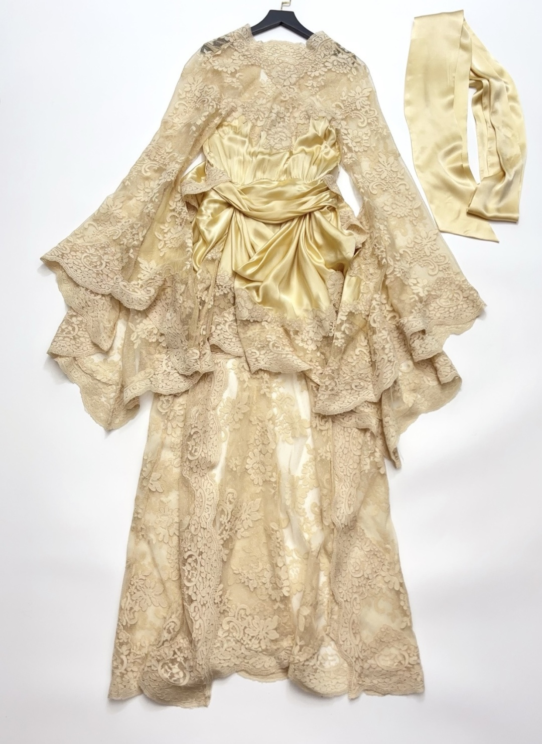 Zimmermann 2025 Autumn/Winter Hypnotic Wide Sleeve Embroidered Long Dress Gown