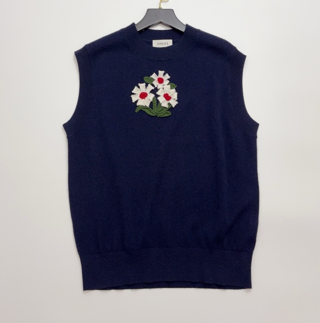 Erdos 3D Floral Knit Vest
