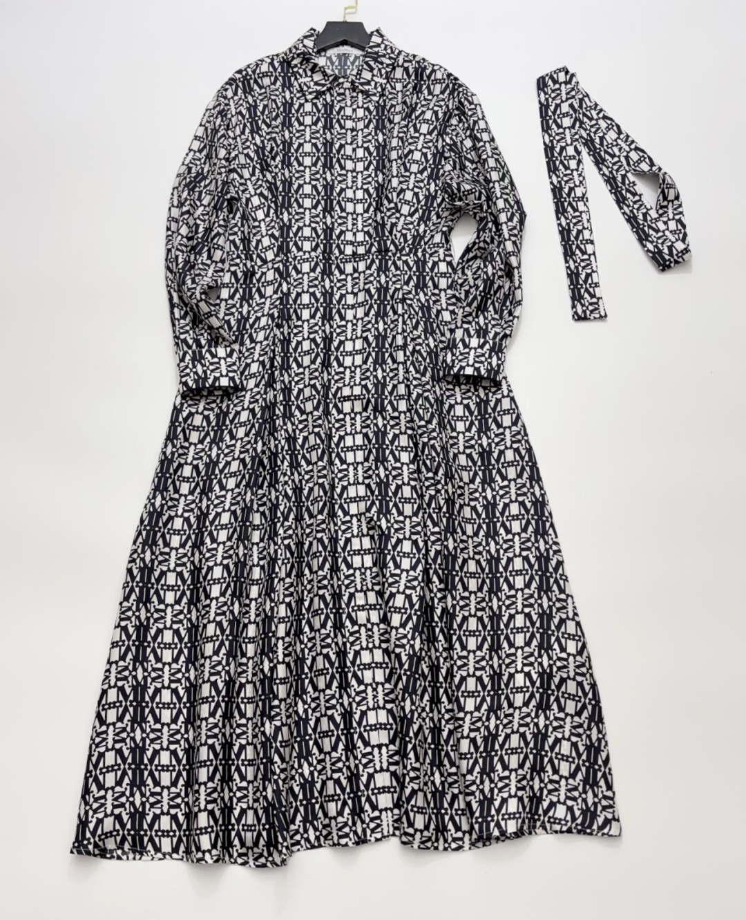 Max Mara Classic Logo Print Cinched Waist Dress