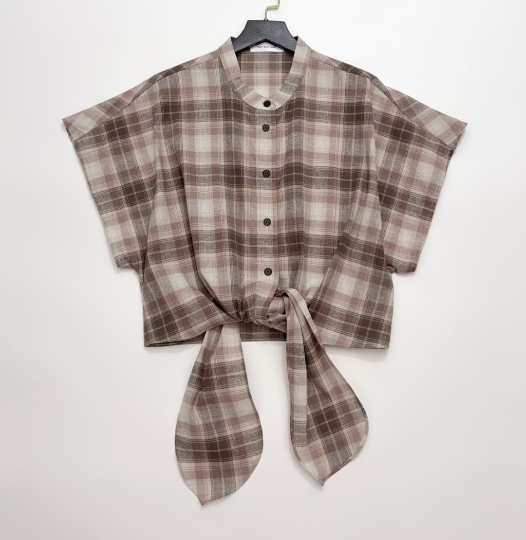 INTO THE EAST 26 Spring/Summer Coffee Pink Plaid Tie-Front Short Sleeve Top