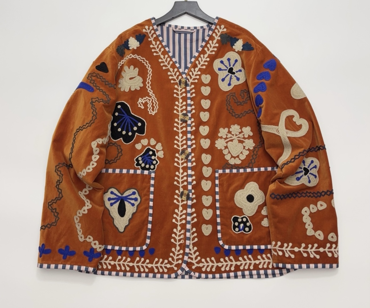 Velvet Appliqué Embroidered Striped Lining Oversized Jacket