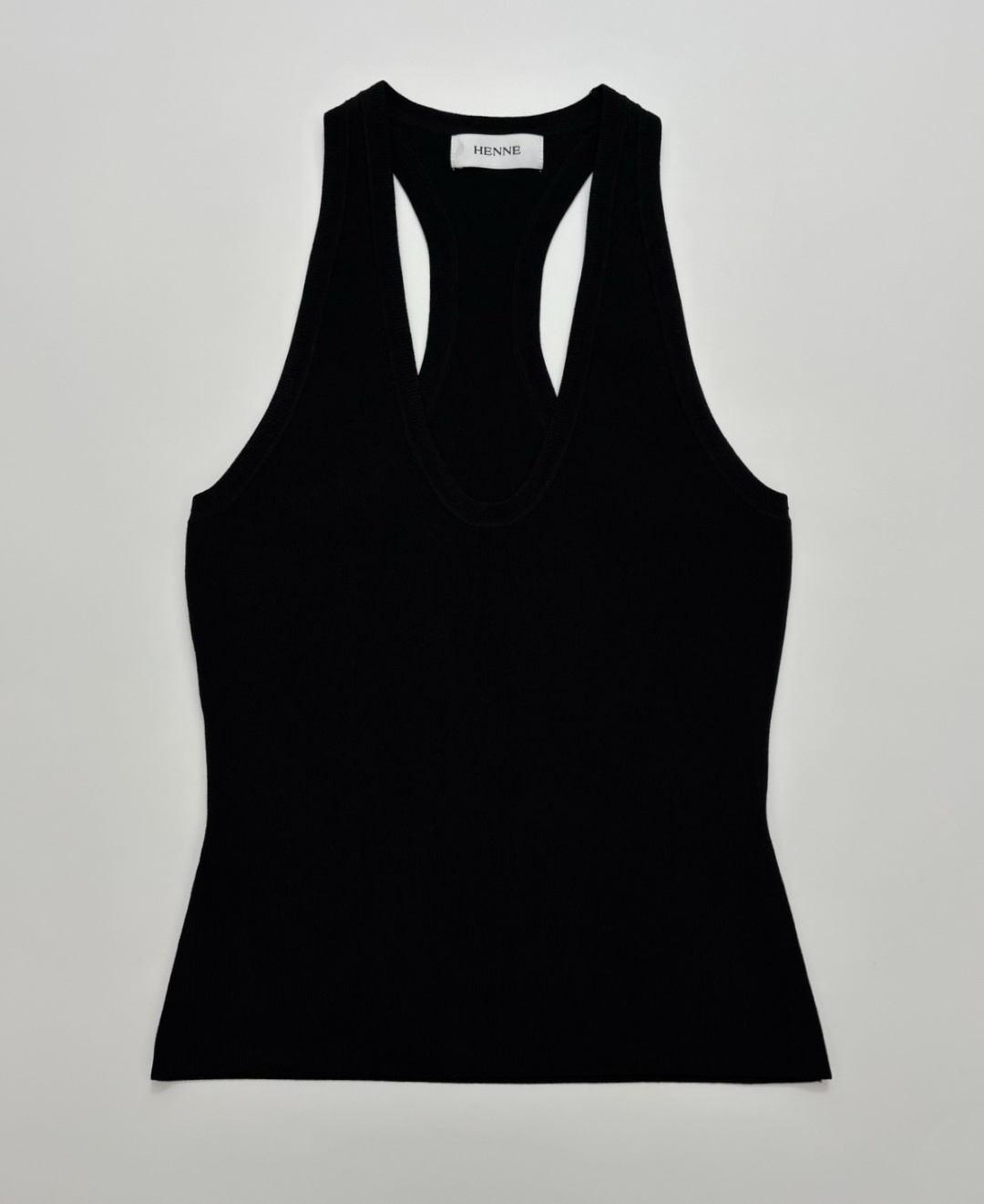 Henne Slim-Fit Stretchy Solid Tank Top