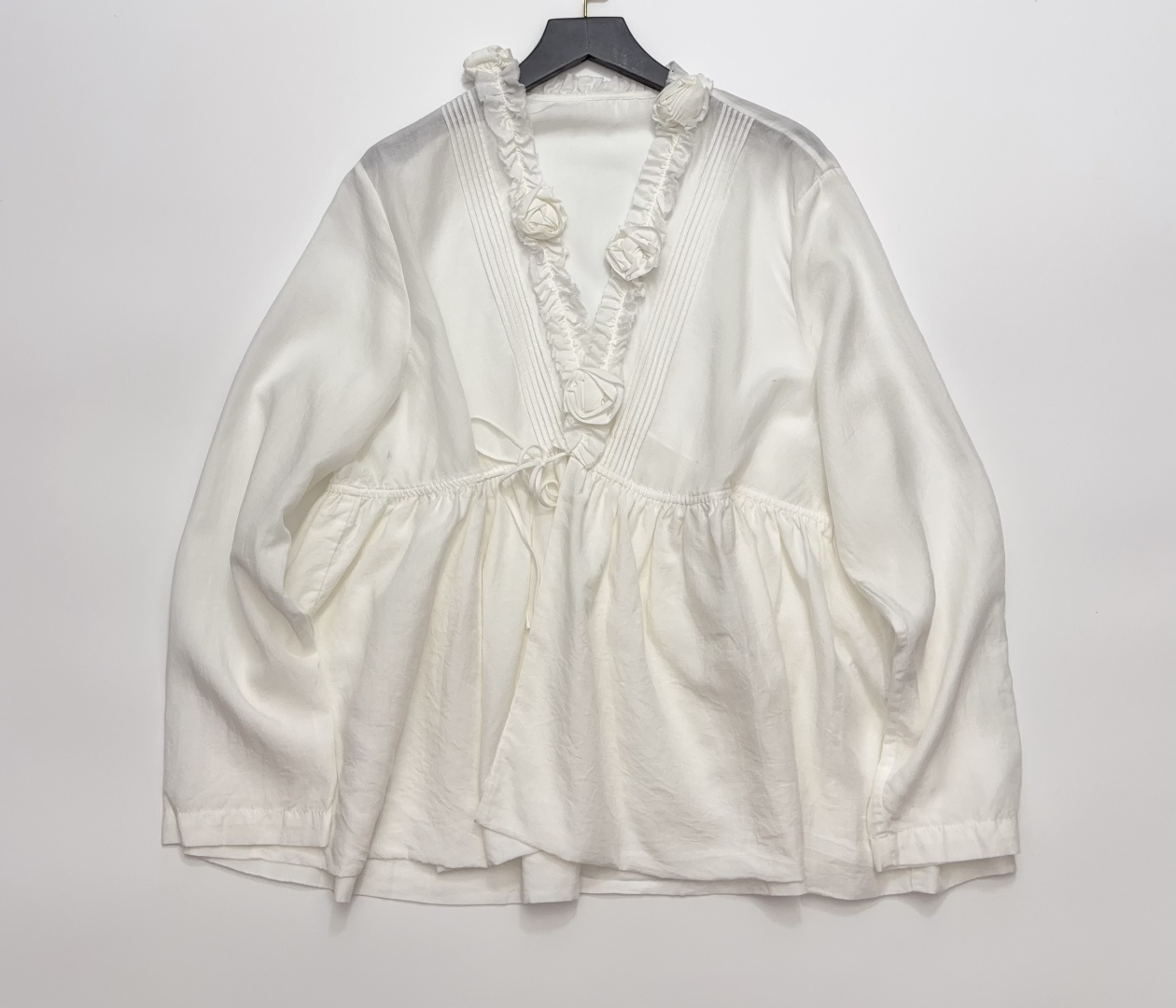 Japanese Style Handmade Rose Floral Pleated Ruffle Tie V-Neck Long Sleeve Shirt