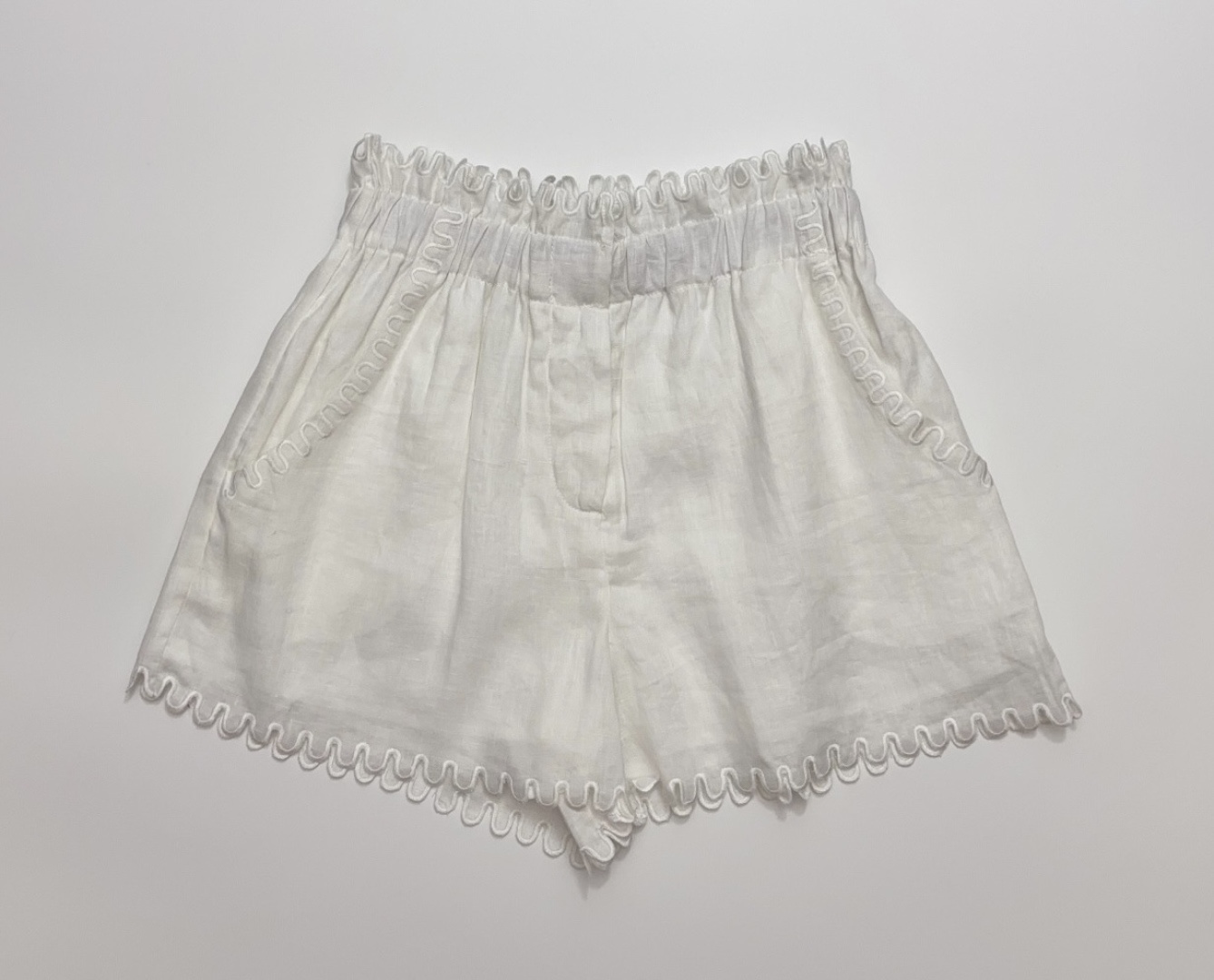 Embroidered Wavy Lace Trim Linen Elastic Waist Shorts