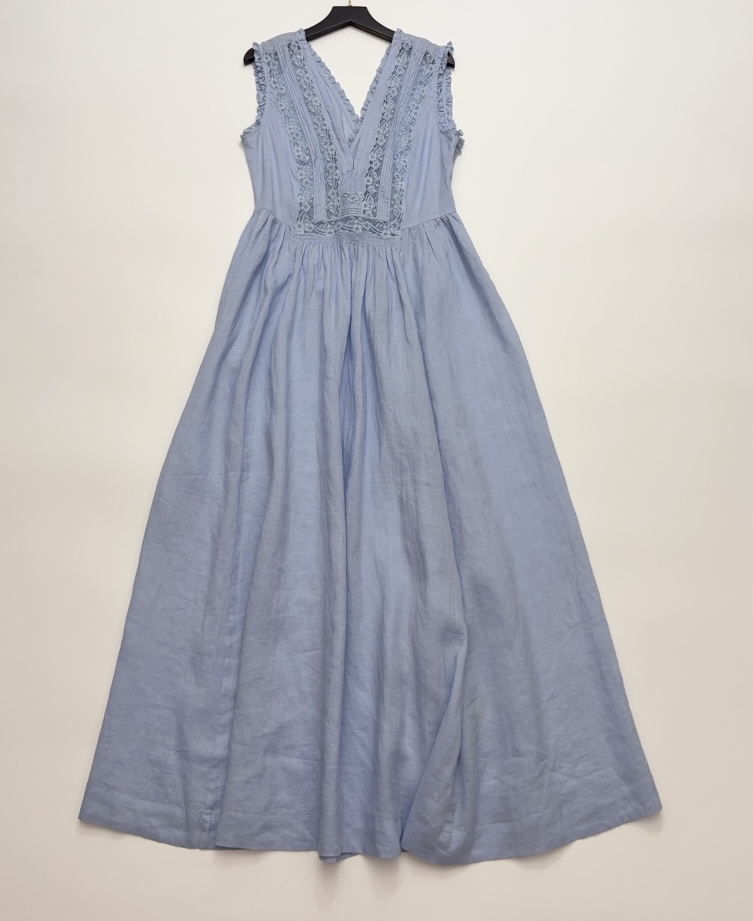 Dôen Victoria French Ramie V-Neck Embroidered Sleeveless Dress
