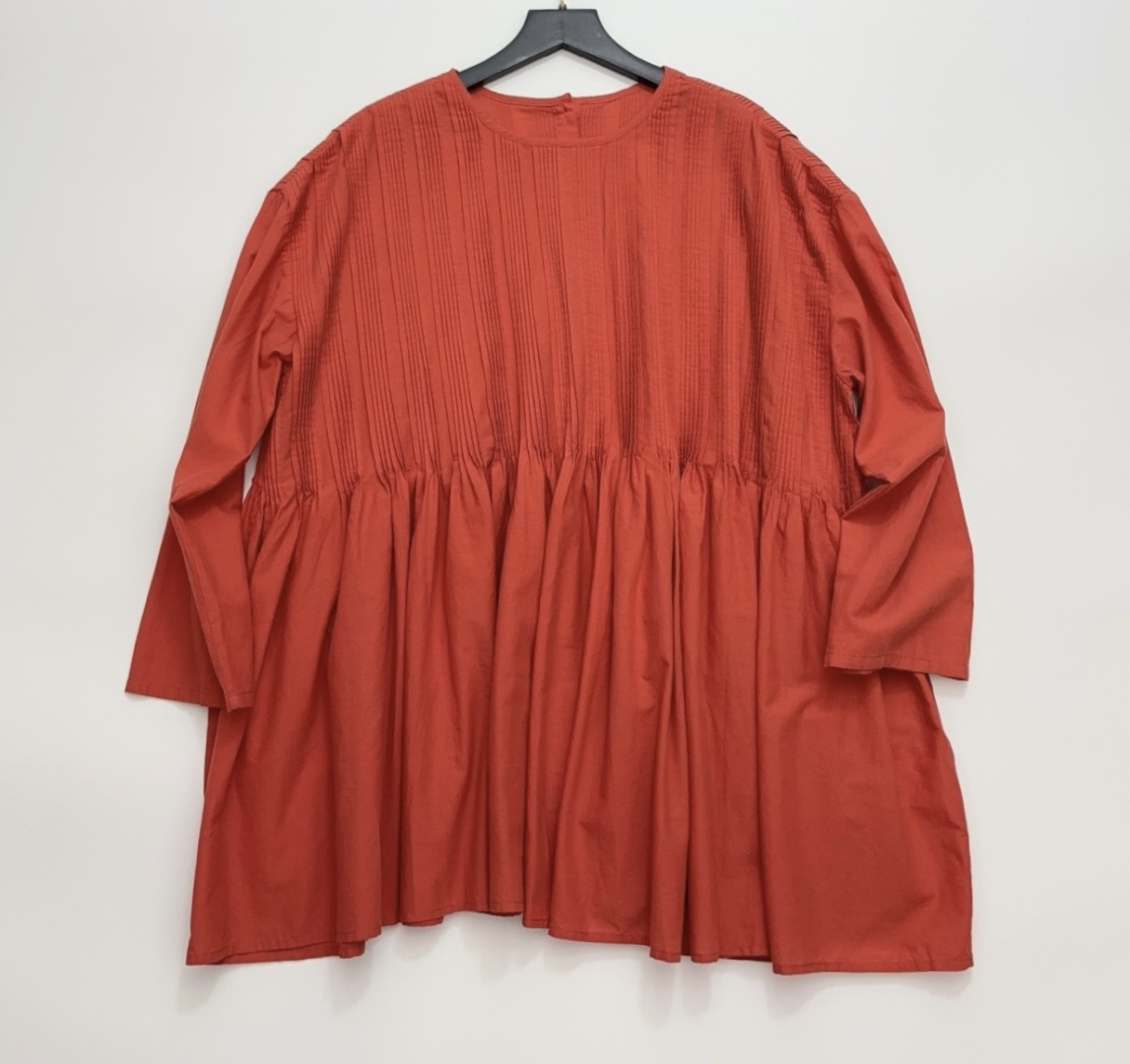 Japanese Style True Red Pleated Vertical Stripe Round Neck Seven-Sleeve Blouse
