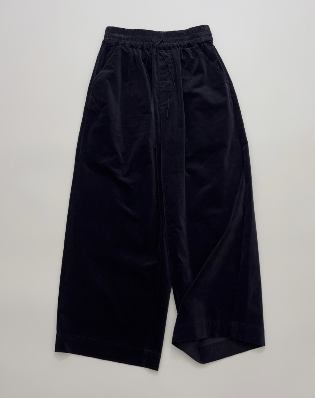 Cotton Velvet Paper-Feel Pleated Wide-Waist High-Rise Wide-Leg Cropped Trousers