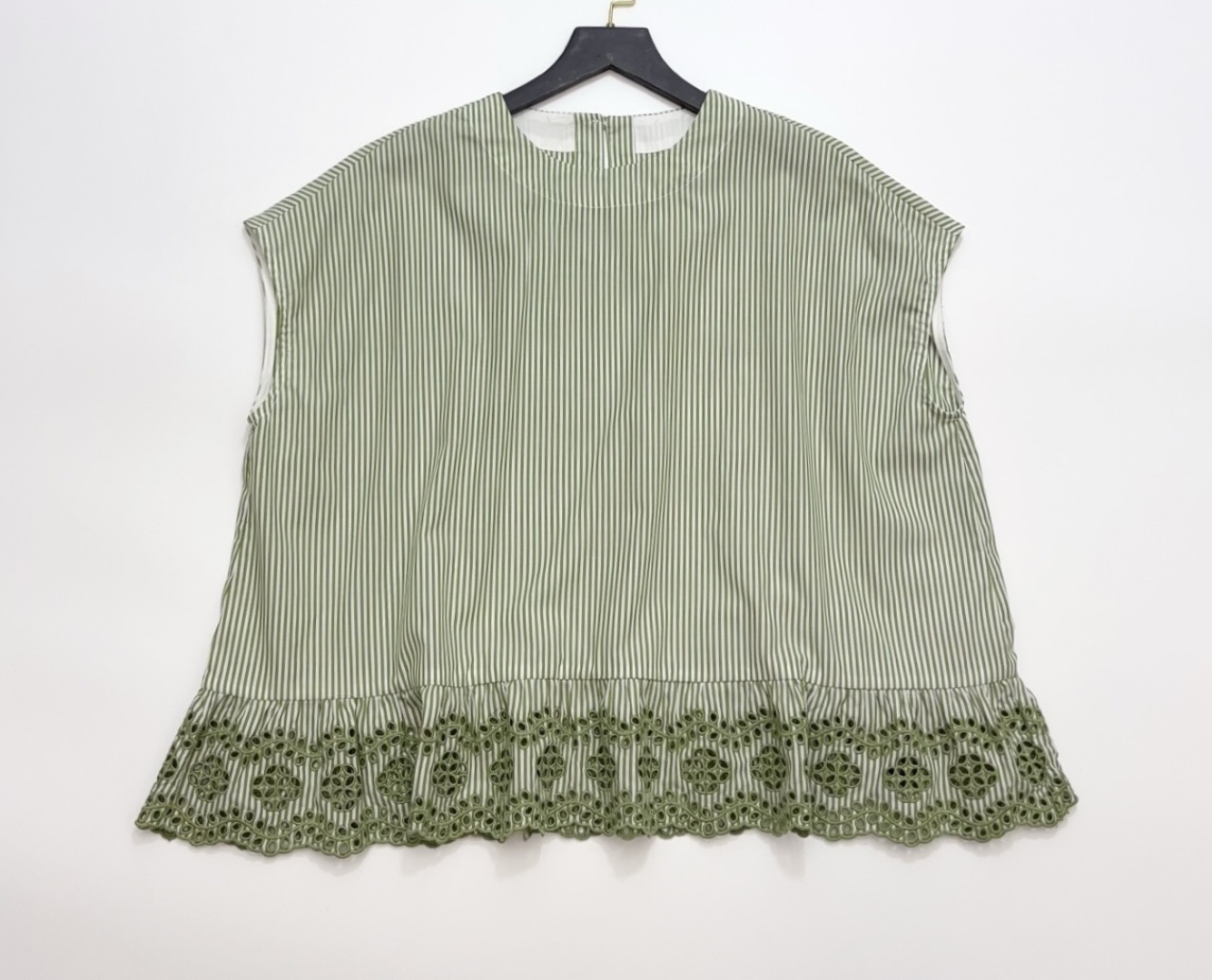 Japanese Style Numeric R Pure Cotton Floral Ruffle Sleeveless Shirt