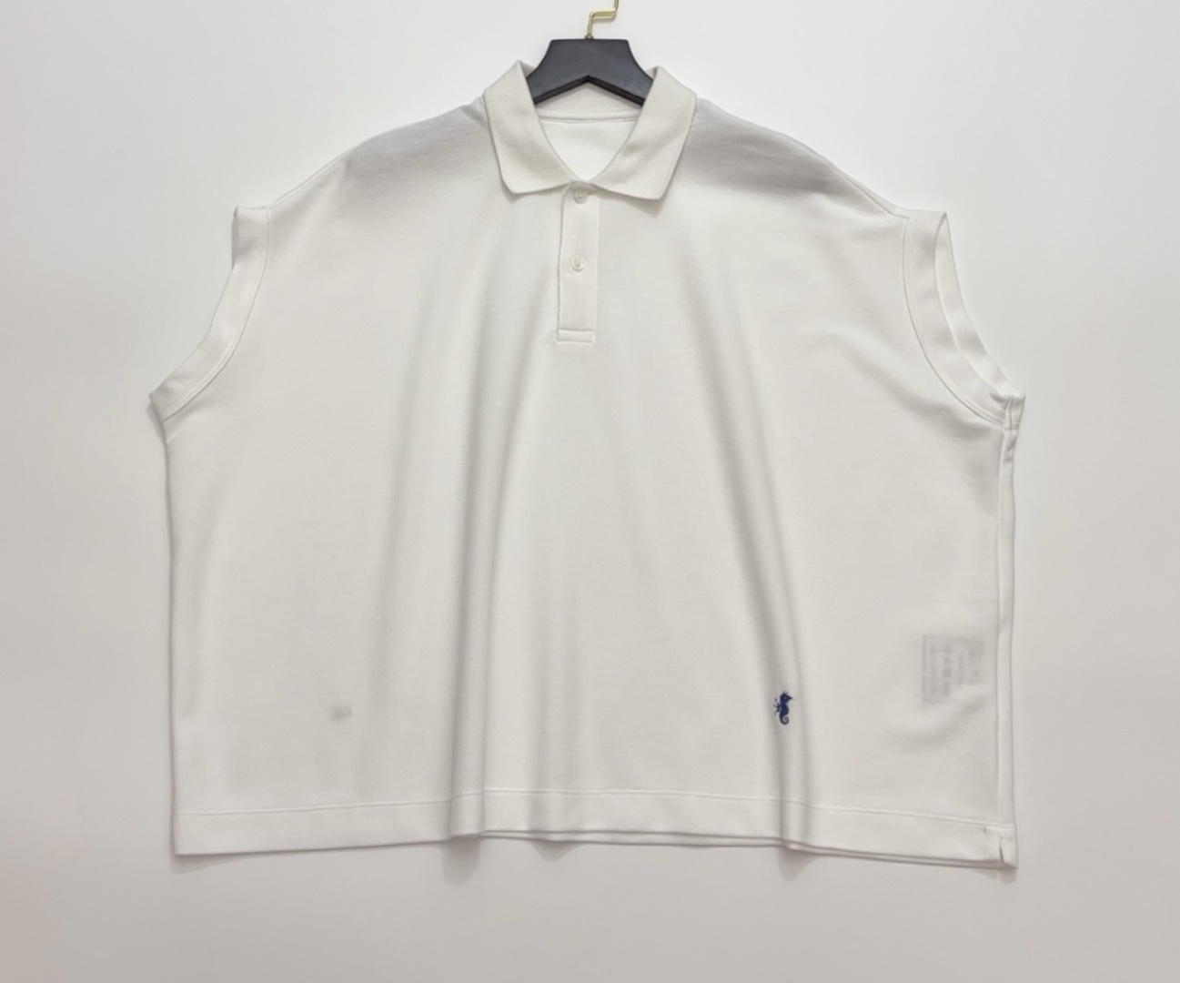 Japanese Style Seahorse Embroidered Flutter Sleeve Polo T-Shirt