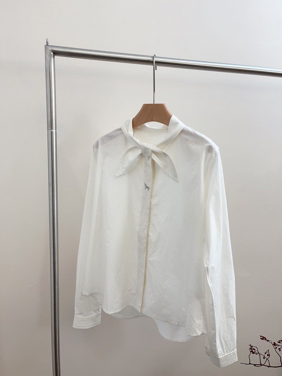 MARCHEN Pegasus Embroidered Tie-Front Loose Shirt