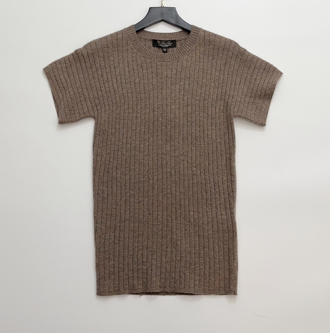 Loro Piana Solid Color Ribbed Slim Fit Short Sleeve Knit Top