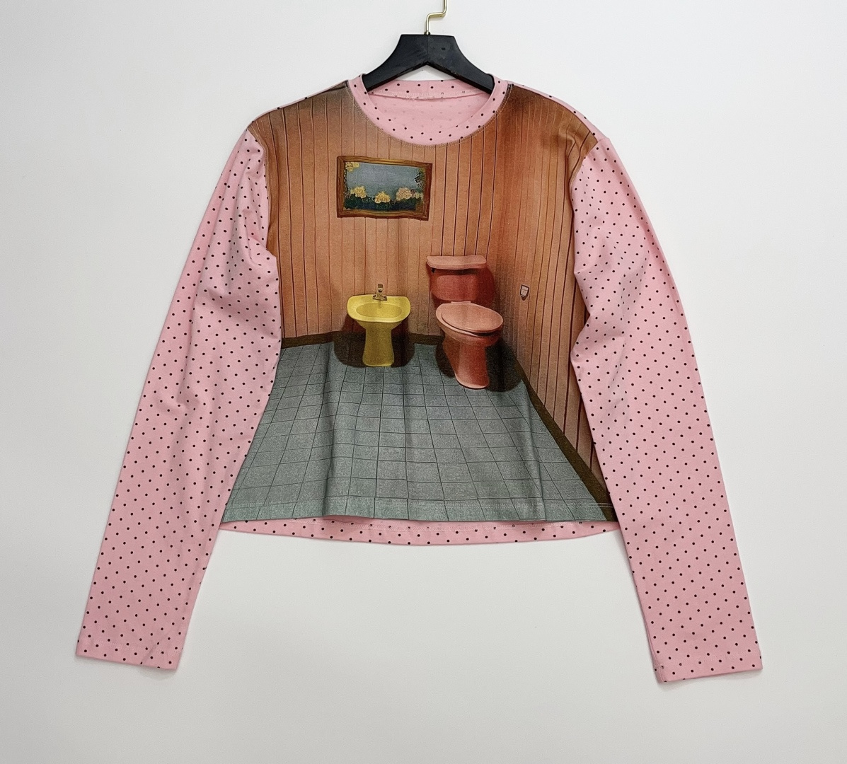 Ashley Williams Bathroom Print Long Sleeve T-Shirt